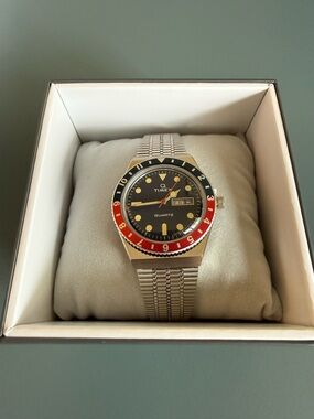 Timex Q Reissue - Pepsi dial